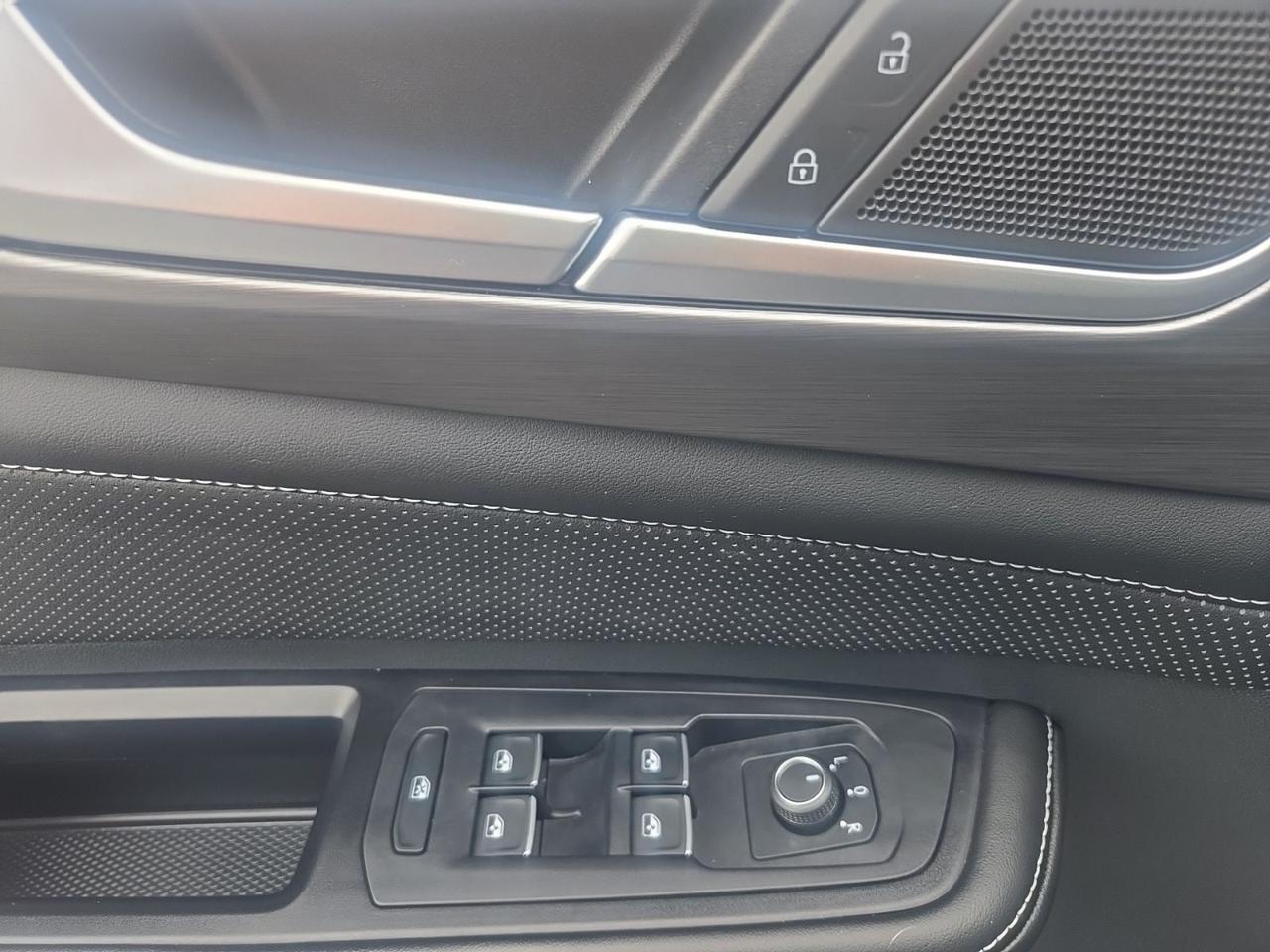 2024 Volkswagen Atlas Cross Sport 2.0T SE w/Technology Fredericksburg VA