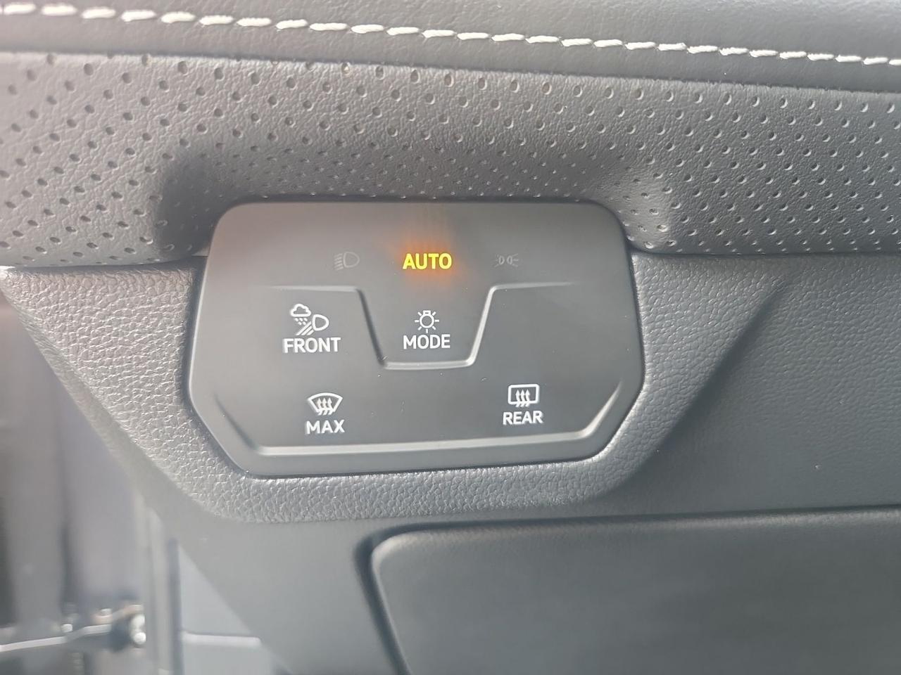 2024 Volkswagen Atlas Cross Sport 2.0T SE w/Technology Fredericksburg VA