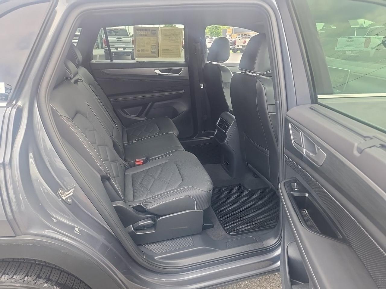 2024 Volkswagen Atlas Cross Sport 2.0T SE w/Technology Fredericksburg VA