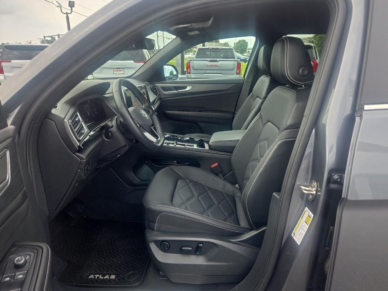 2024 Volkswagen Atlas Cross Sport 2.0T SE w/Technology Fredericksburg VA