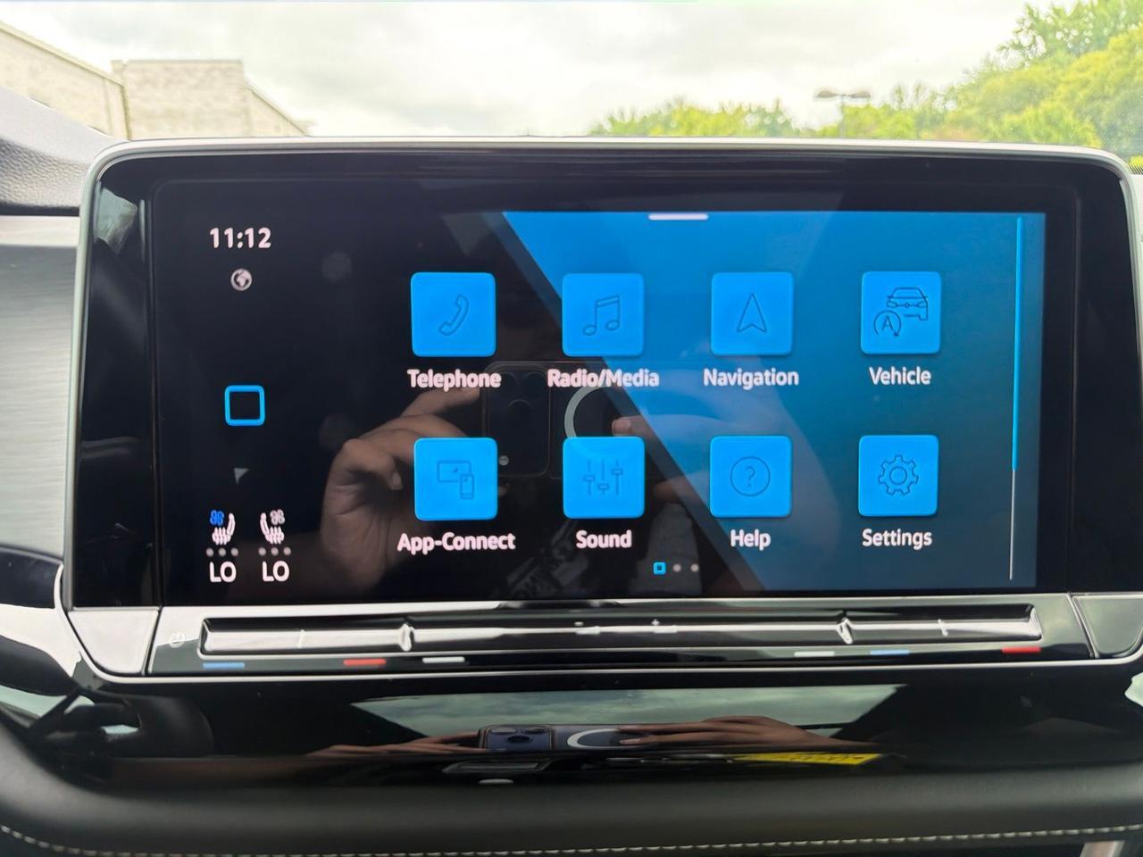 2024 Volkswagen Atlas Cross Sport 2.0T SE w/Technology Ashland VA
