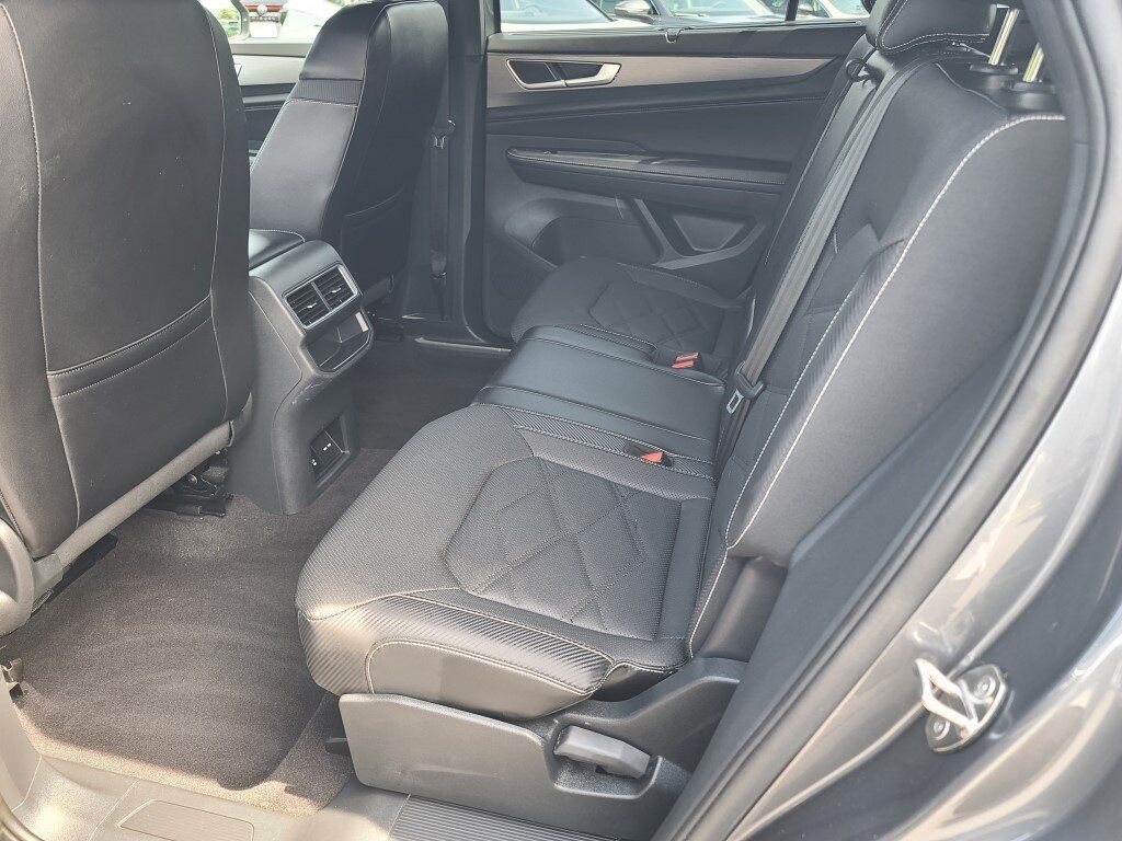 2024 Volkswagen Atlas Cross Sport 2.0T SE w/Technology Springfield VA