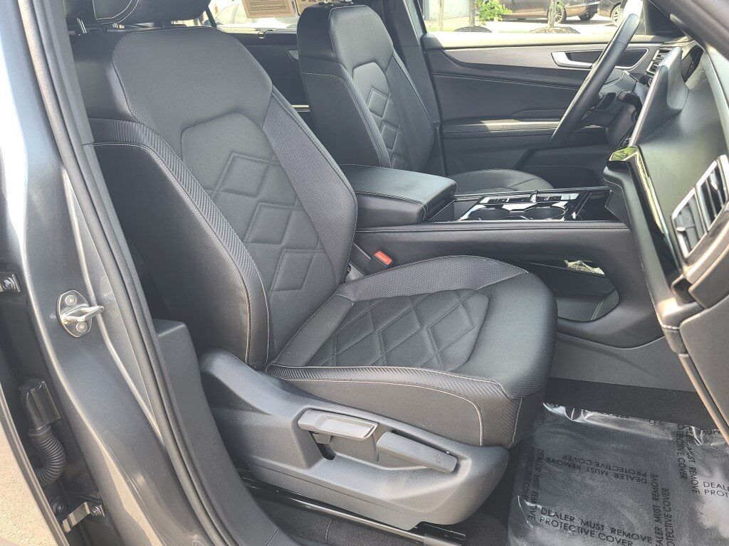 2024 Volkswagen Atlas Cross Sport 2.0T SE w/Technology Springfield VA