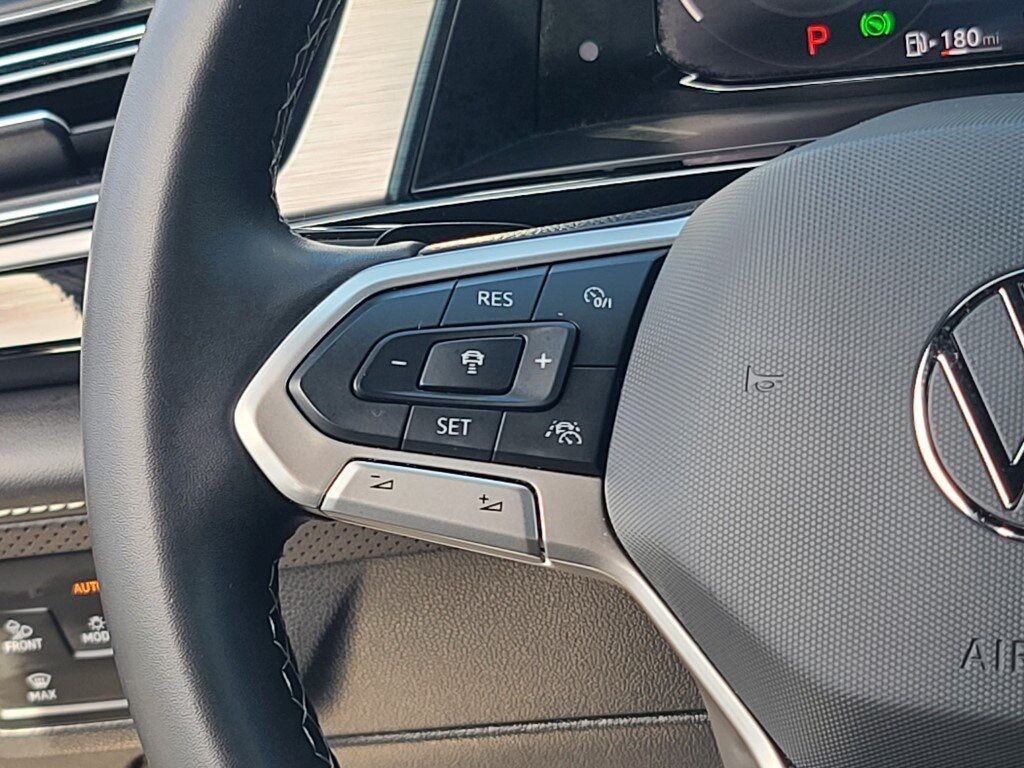 2024 Volkswagen Atlas Cross Sport 2.0T SE w/Technology Springfield VA