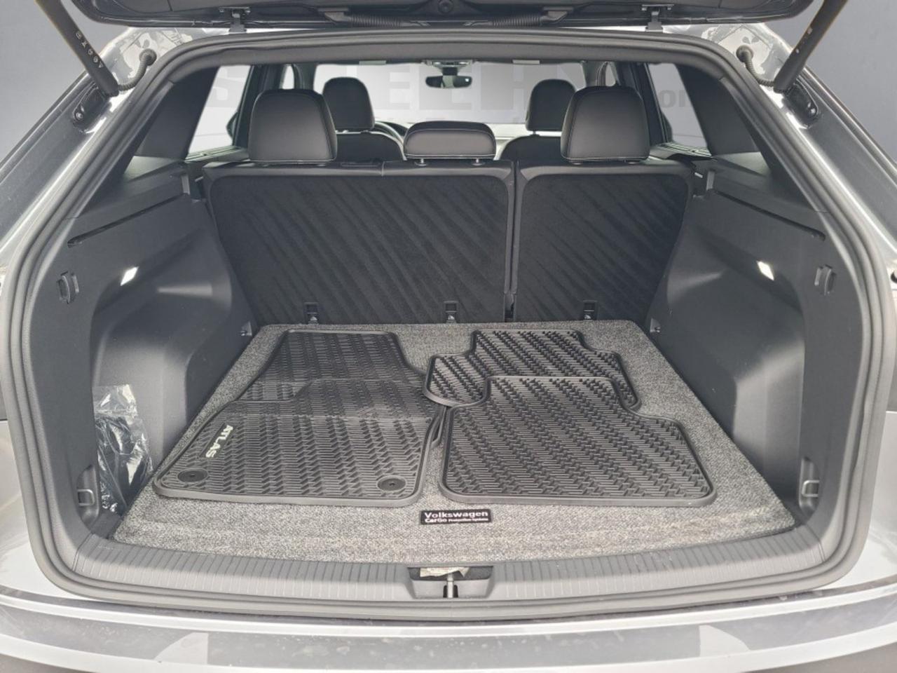 2024 Volkswagen Atlas Cross Sport 2.0T SE w/Technology Springfield VA