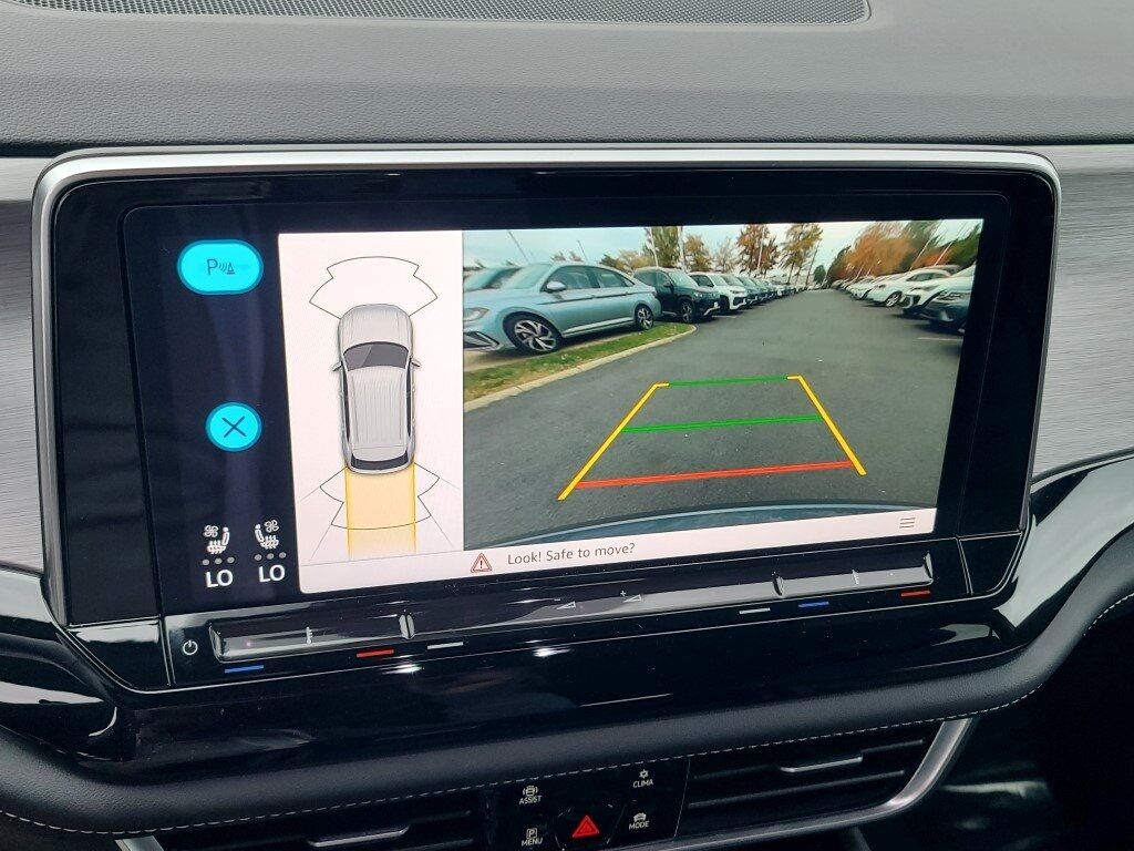 2024 Volkswagen Atlas Cross Sport 2.0T SE w/Technology Springfield VA