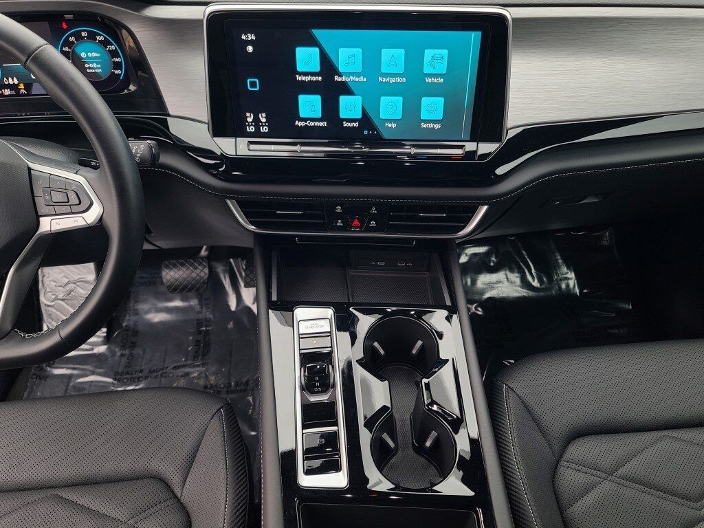 2024 Volkswagen Atlas Cross Sport 2.0T SE w/Technology Springfield VA