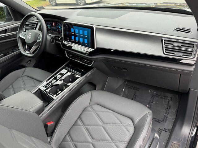 2024 Volkswagen Atlas Cross Sport 2.0T SE w/Technology Springfield VA