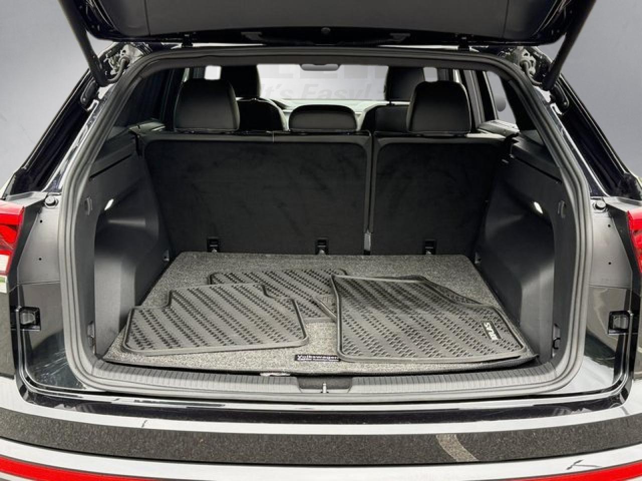 2024 Volkswagen Atlas Cross Sport 2.0T SE w/Technology Springfield VA