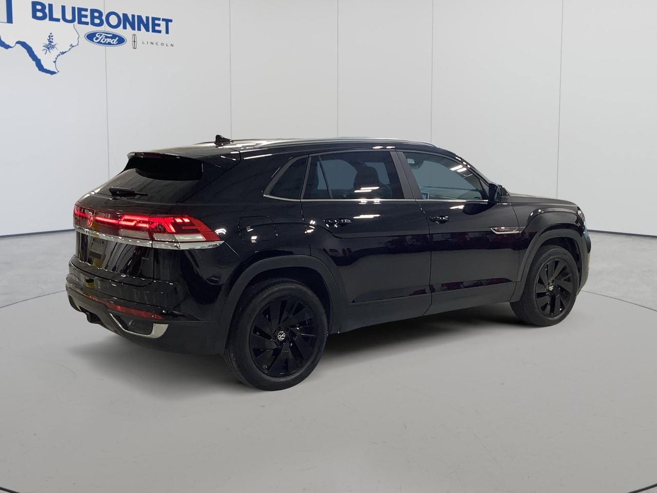 2024 Volkswagen Atlas Cross Sport 2.0T SE with Technology New Braunfels TX