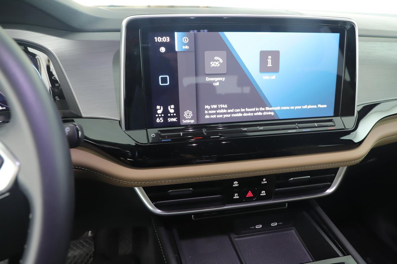 2024 Volkswagen Atlas Cross Sport 2.0T SE with Technology New Braunfels TX