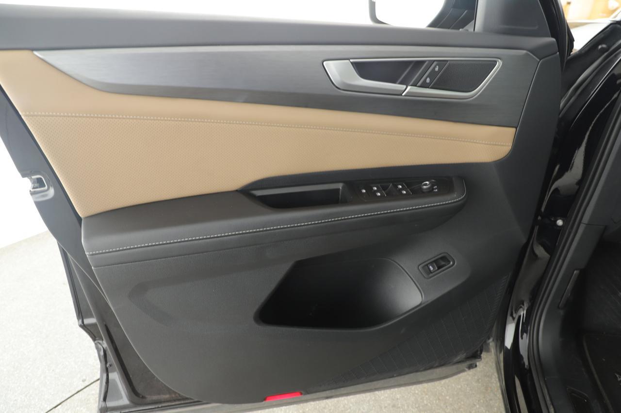 2024 Volkswagen Atlas Cross Sport 2.0T SE with Technology New Braunfels TX