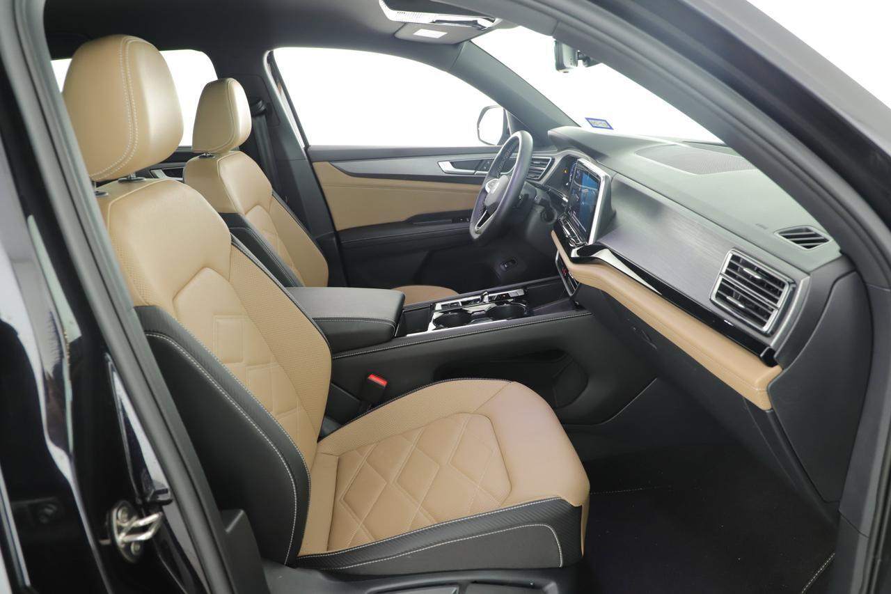 2024 Volkswagen Atlas Cross Sport 2.0T SE with Technology New Braunfels TX