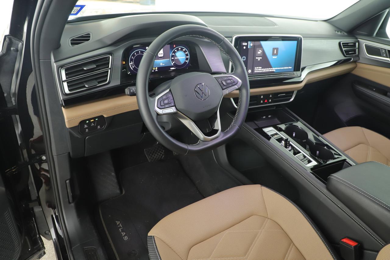 2024 Volkswagen Atlas Cross Sport 2.0T SE with Technology New Braunfels TX