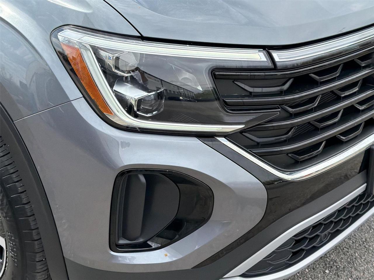 2024 Volkswagen Atlas Cross Sport 2.0T SE Hagerstown MD