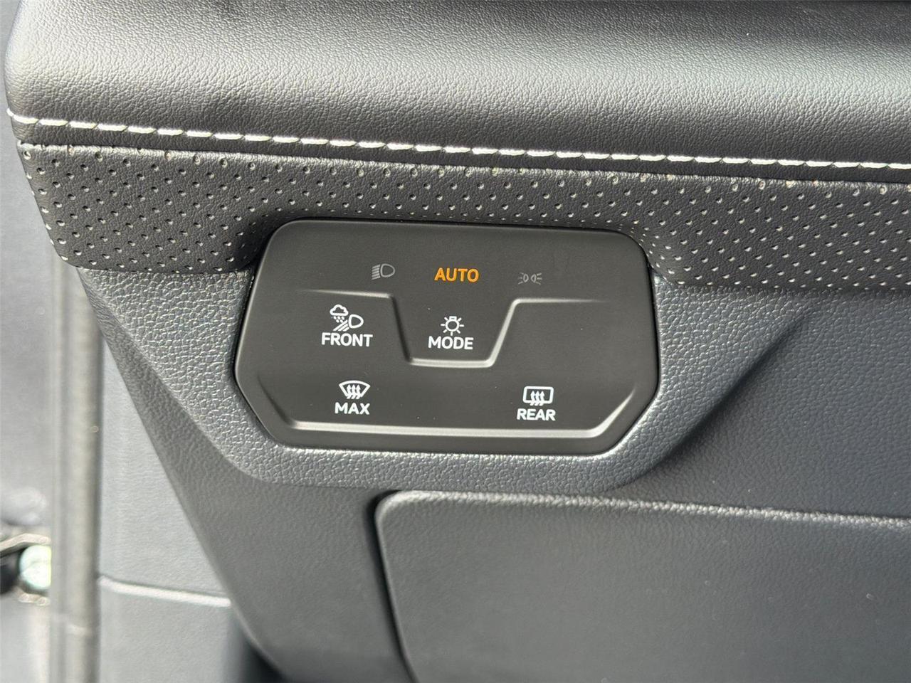 2024 Volkswagen Atlas Cross Sport 2.0T SE Hagerstown MD