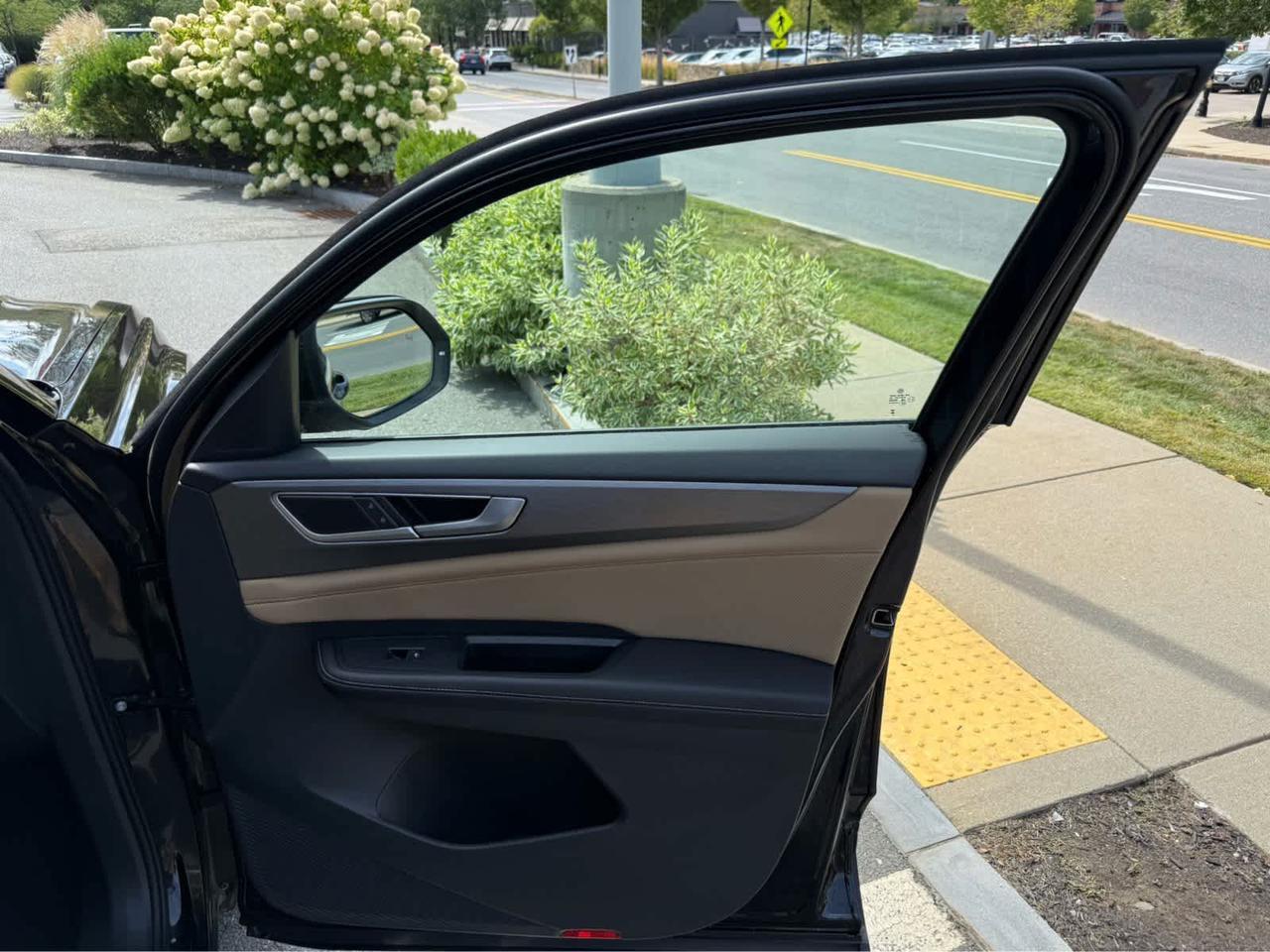 2024 Volkswagen Atlas Cross Sport 2.0T SE Wellesley MA