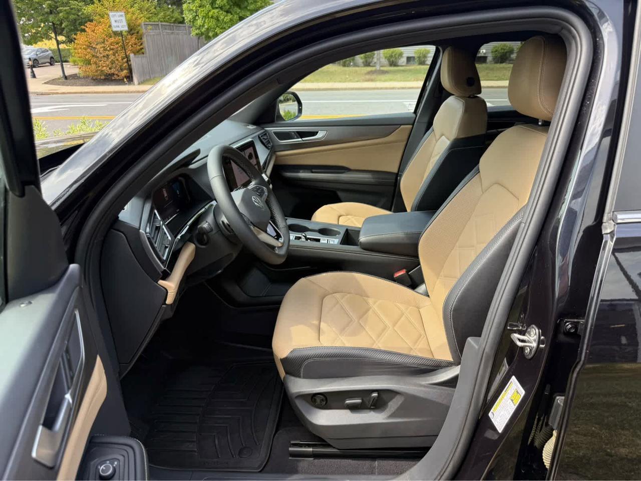 2024 Volkswagen Atlas Cross Sport 2.0T SE Wellesley MA