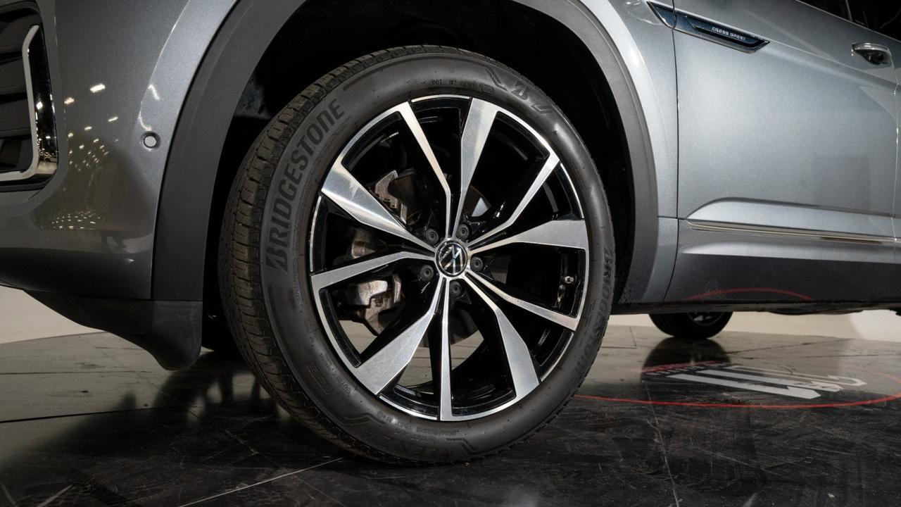 2024 Volkswagen Atlas Cross Sport 2.0T SEL Premium R-Line Franklin TN