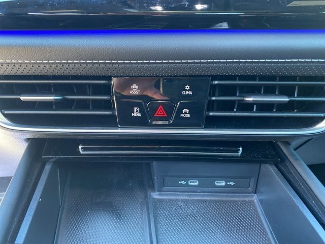 2024 Volkswagen Atlas Cross Sport 2.0T SEL Premium R-Line Raleigh NC