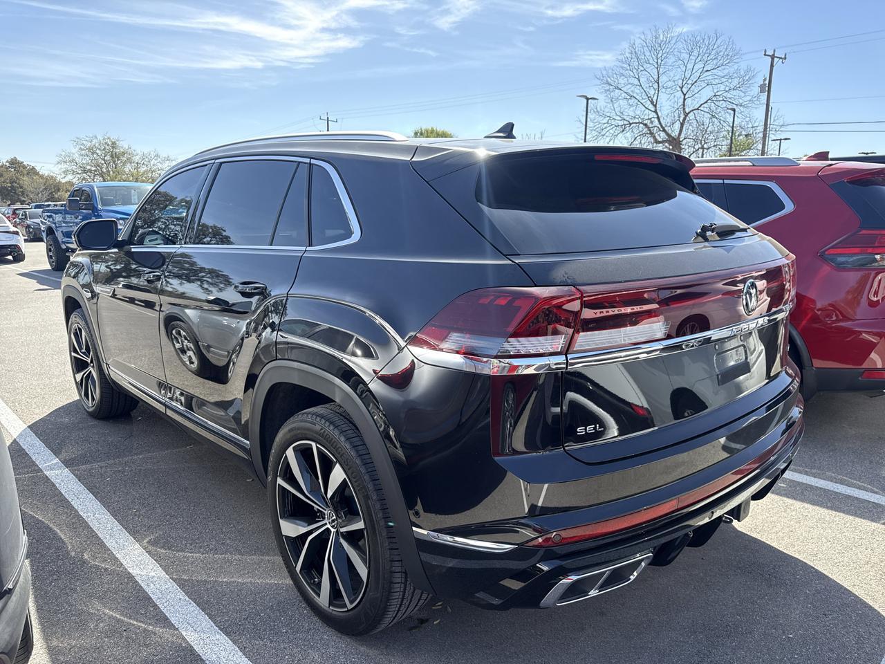 2024 Volkswagen Atlas Cross Sport 2.0T SEL Premium R-Line