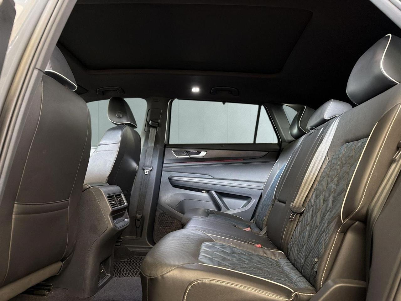 2024 Volkswagen Atlas Cross Sport 2.0T SEL Premium R-Line San Antonio TX