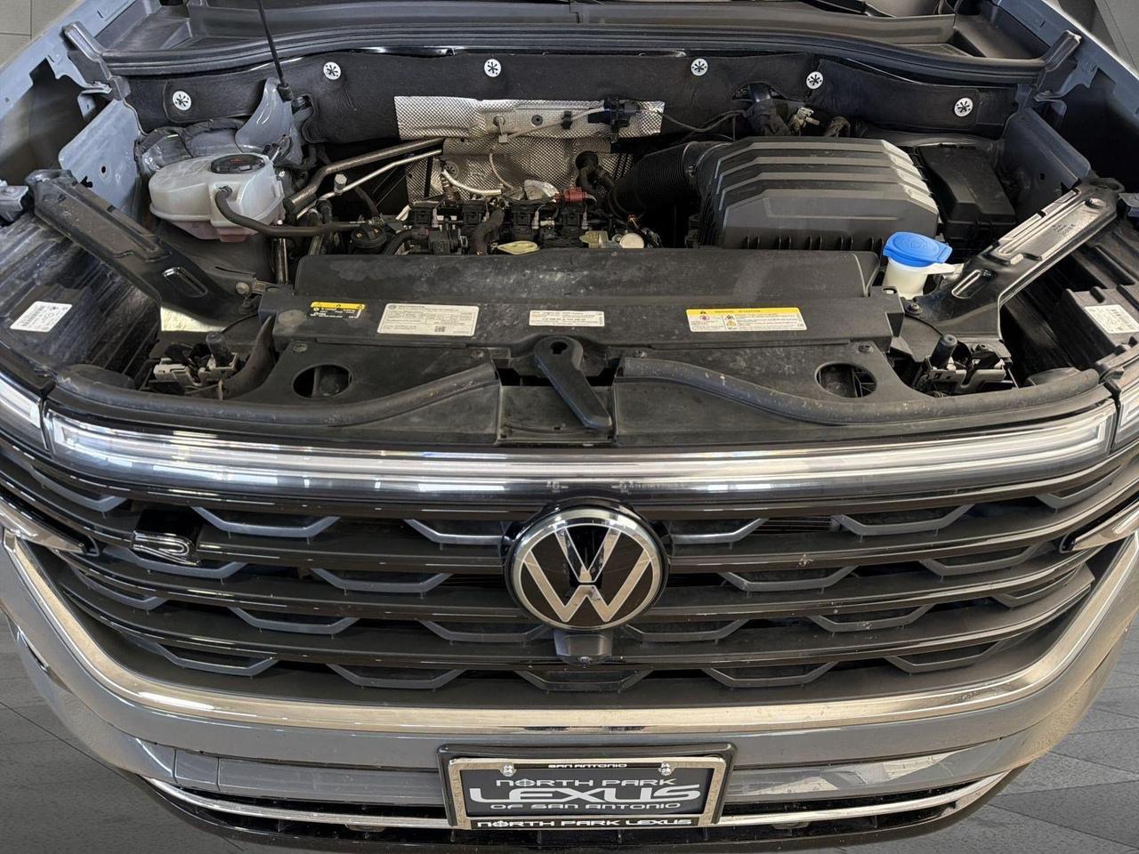2024 Volkswagen Atlas Cross Sport 2.0T SEL Premium R-Line San Antonio TX