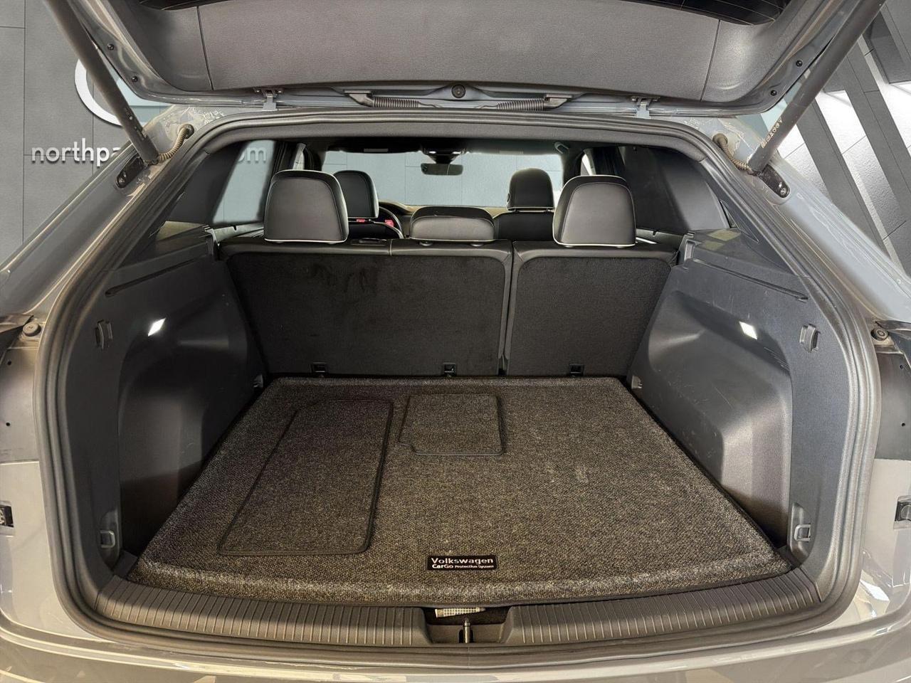 2024 Volkswagen Atlas Cross Sport 2.0T SEL Premium R-Line San Antonio TX