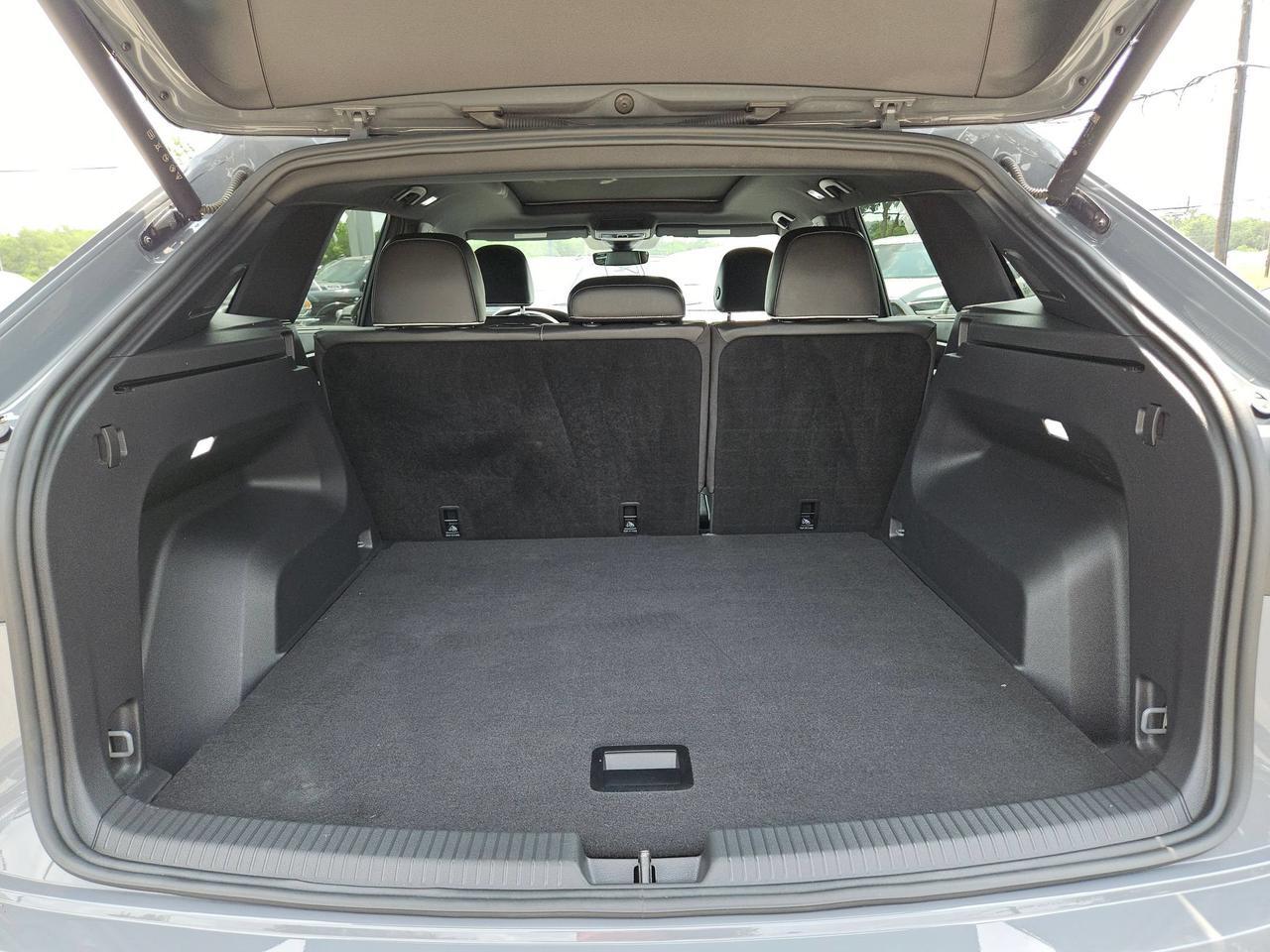 2024 Volkswagen Atlas Cross Sport 2.0T SEL Premium R-Line San Antonio TX