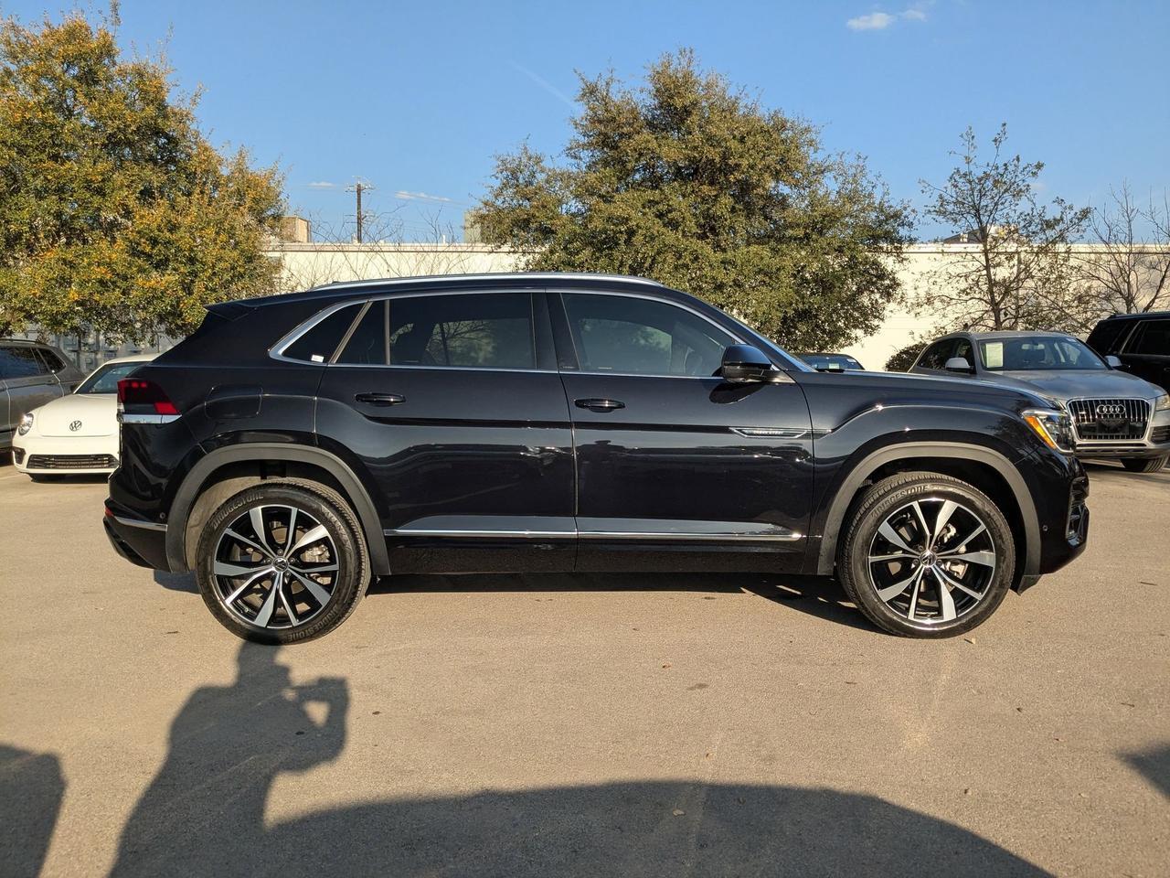 2024 Volkswagen Atlas Cross Sport 2.0T SEL Premium R-Line
