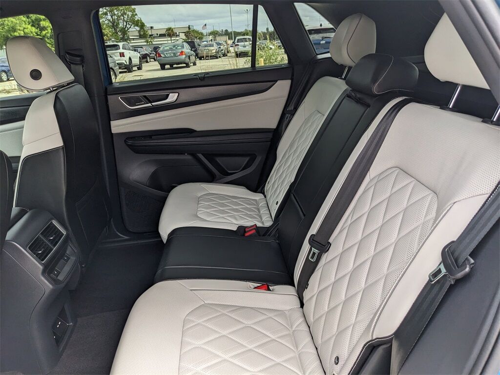 2024 Volkswagen Atlas Cross Sport 2.0T SEL Premium R-Line San Clemente CA