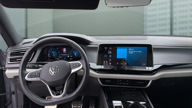 2024 Volkswagen Atlas Cross Sport 2.0T SEL Premium R-Line San Juan TX