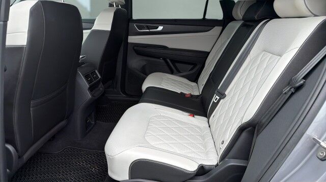 2024 Volkswagen Atlas Cross Sport 2.0T SEL Premium R-Line San Juan TX