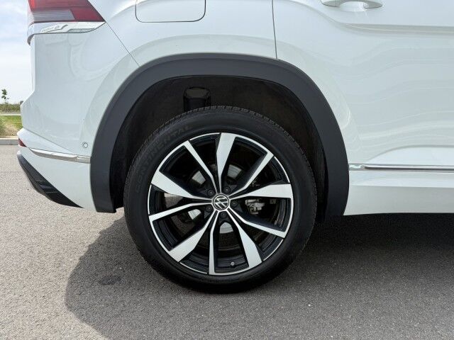 2024 Volkswagen Atlas Cross Sport 2.0T SEL Premium R-Line Spokane WA