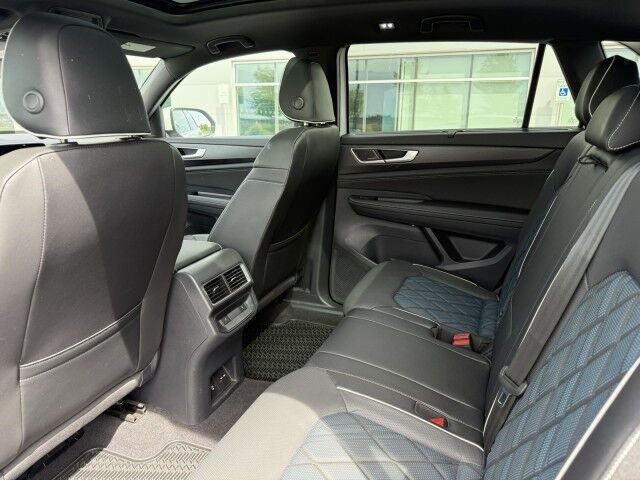 2024 Volkswagen Atlas Cross Sport 2.0T SEL Premium R-Line Spokane WA