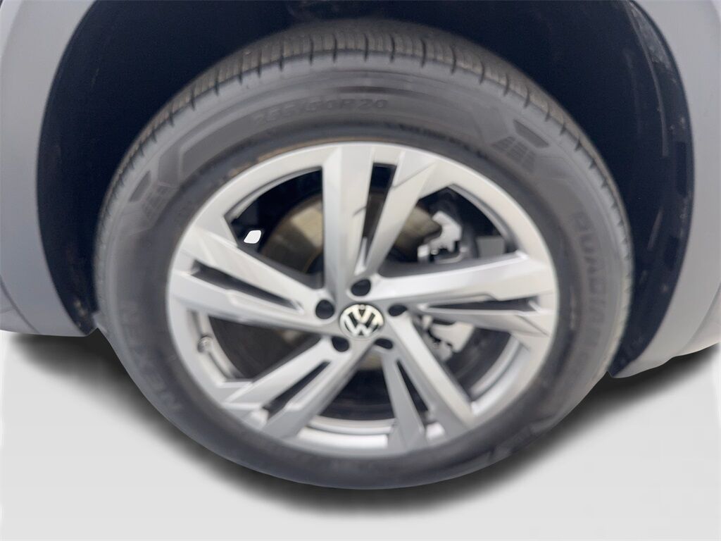 2024 Volkswagen Atlas Cross Sport 2.0T SEL R-Line NAV,CAM,PANO,HTD STS,BLIND SPOT Irving TX