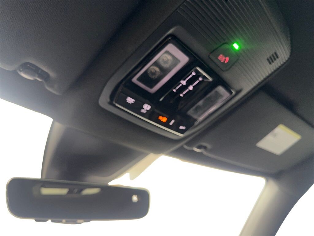 2024 Volkswagen Atlas Cross Sport 2.0T SEL R-Line NAV,CAM,PANO,HTD STS,BLIND SPOT Irving TX