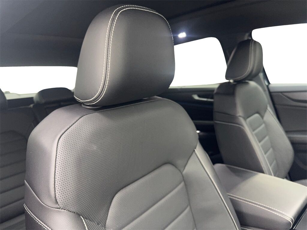 2024 Volkswagen Atlas Cross Sport 2.0T SEL R-Line NAV,CAM,PANO,HTD STS,BLIND SPOT Irving TX