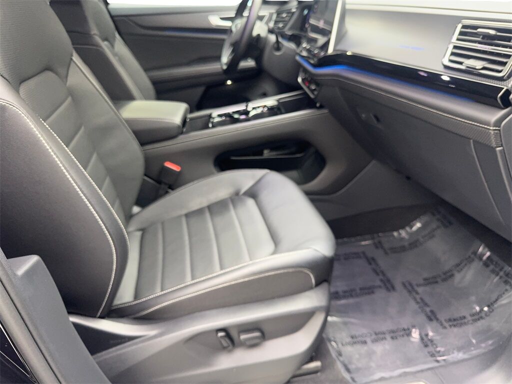 2024 Volkswagen Atlas Cross Sport 2.0T SEL R-Line NAV,CAM,PANO,HTD STS,BLIND SPOT Irving TX