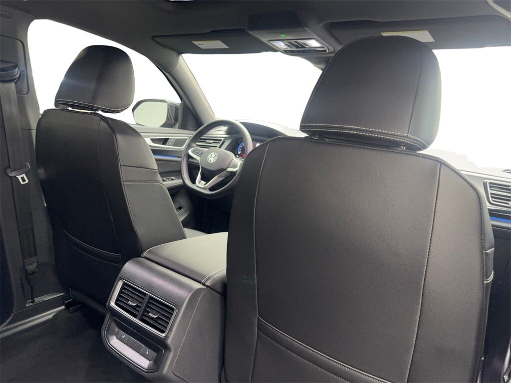 2024 Volkswagen Atlas Cross Sport 2.0T SEL R-Line NAV,CAM,PANO,HTD STS,BLIND SPOT Irving TX