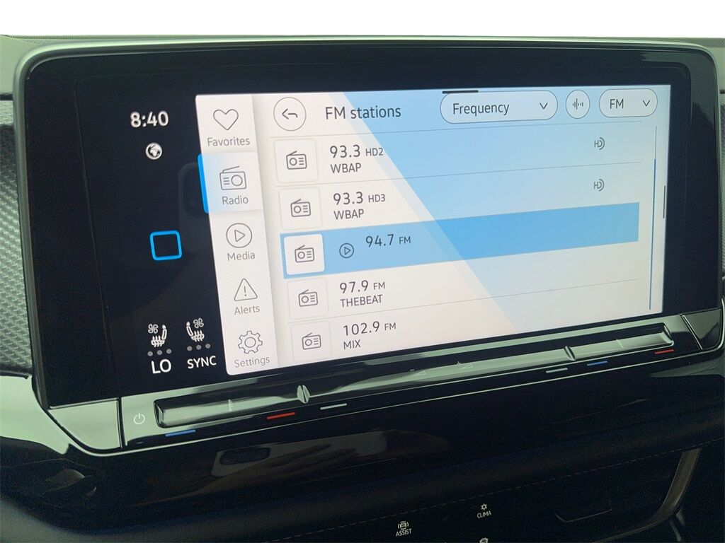2024 Volkswagen Atlas Cross Sport 2.0T SEL R-Line NAV,CAM,PANO,HTD STS,BLIND SPOT Irving TX