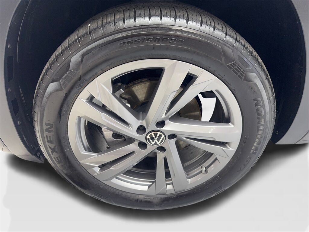2024 Volkswagen Atlas Cross Sport 2.0T SEL R-Line NAV,CAM,PANO,HTD STS,BLIND SPOT Irving TX