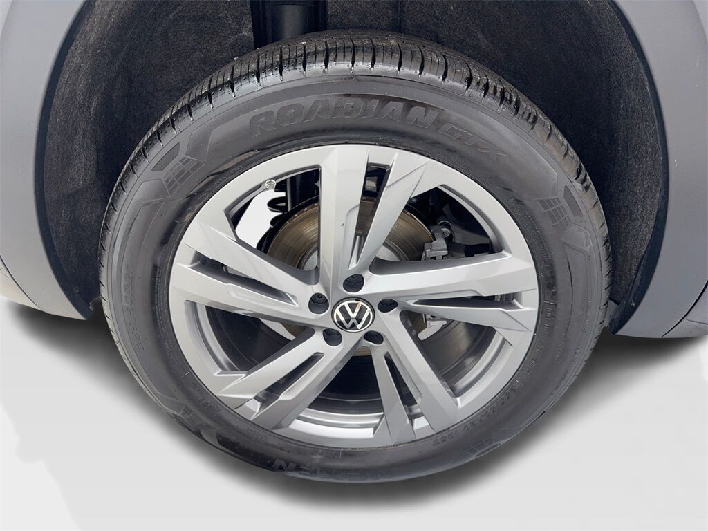 2024 Volkswagen Atlas Cross Sport 2.0T SEL R-Line NAV,CAM,PANO,HTD STS,BLIND SPOT Irving TX