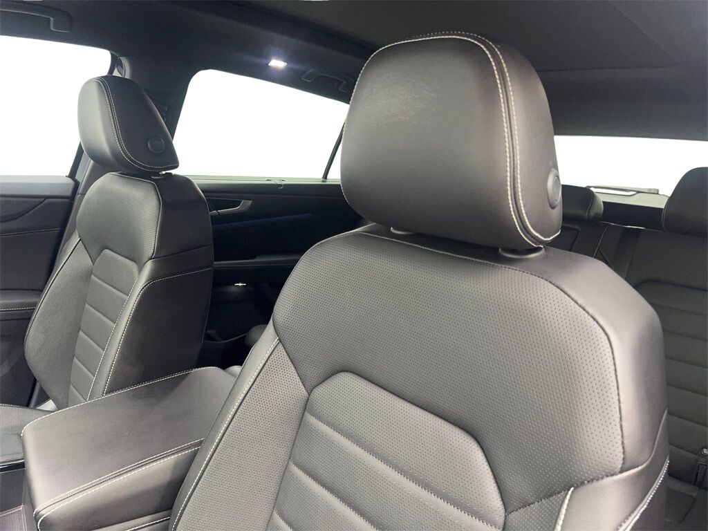 2024 Volkswagen Atlas Cross Sport 2.0T SEL R-Line NAV,CAM,PANO,HTD STS,BLIND SPOT Irving TX
