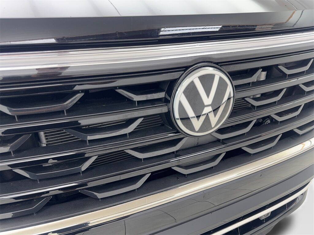 2024 Volkswagen Atlas Cross Sport 2.0T SEL R-Line NAV,CAM,PANO,HTD STS,BLIND SPOT Irving TX