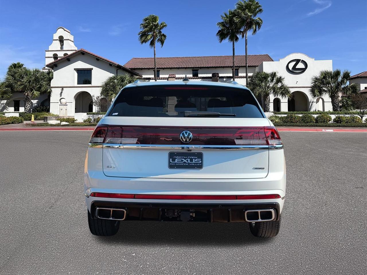 2024 Volkswagen Atlas Cross Sport 2.0T SEL R-Line