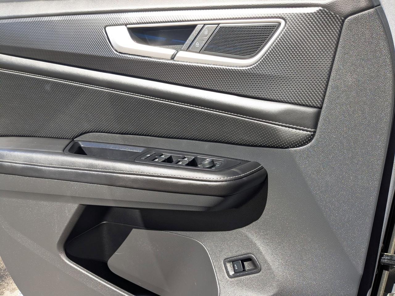 2024 Volkswagen Atlas Cross Sport 2.0T SEL R-Line San Antonio TX