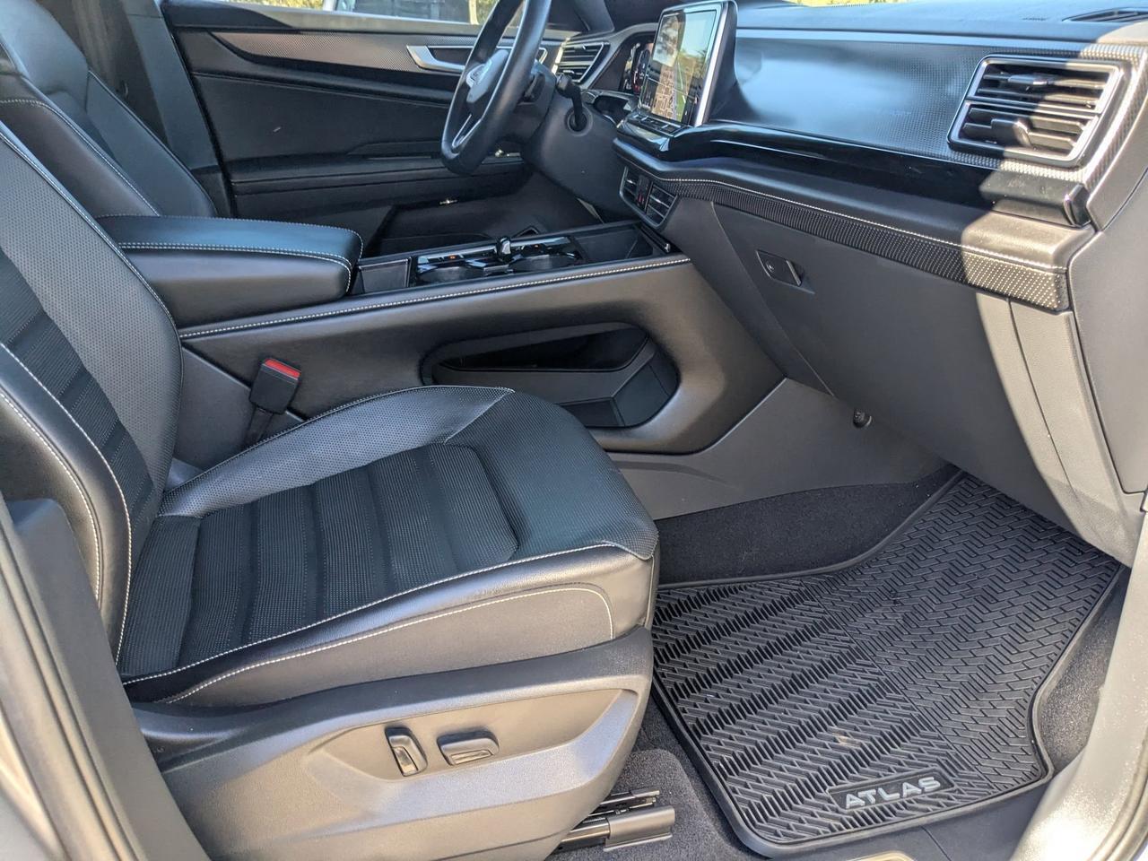 2024 Volkswagen Atlas Cross Sport 2.0T SEL R-Line San Antonio TX