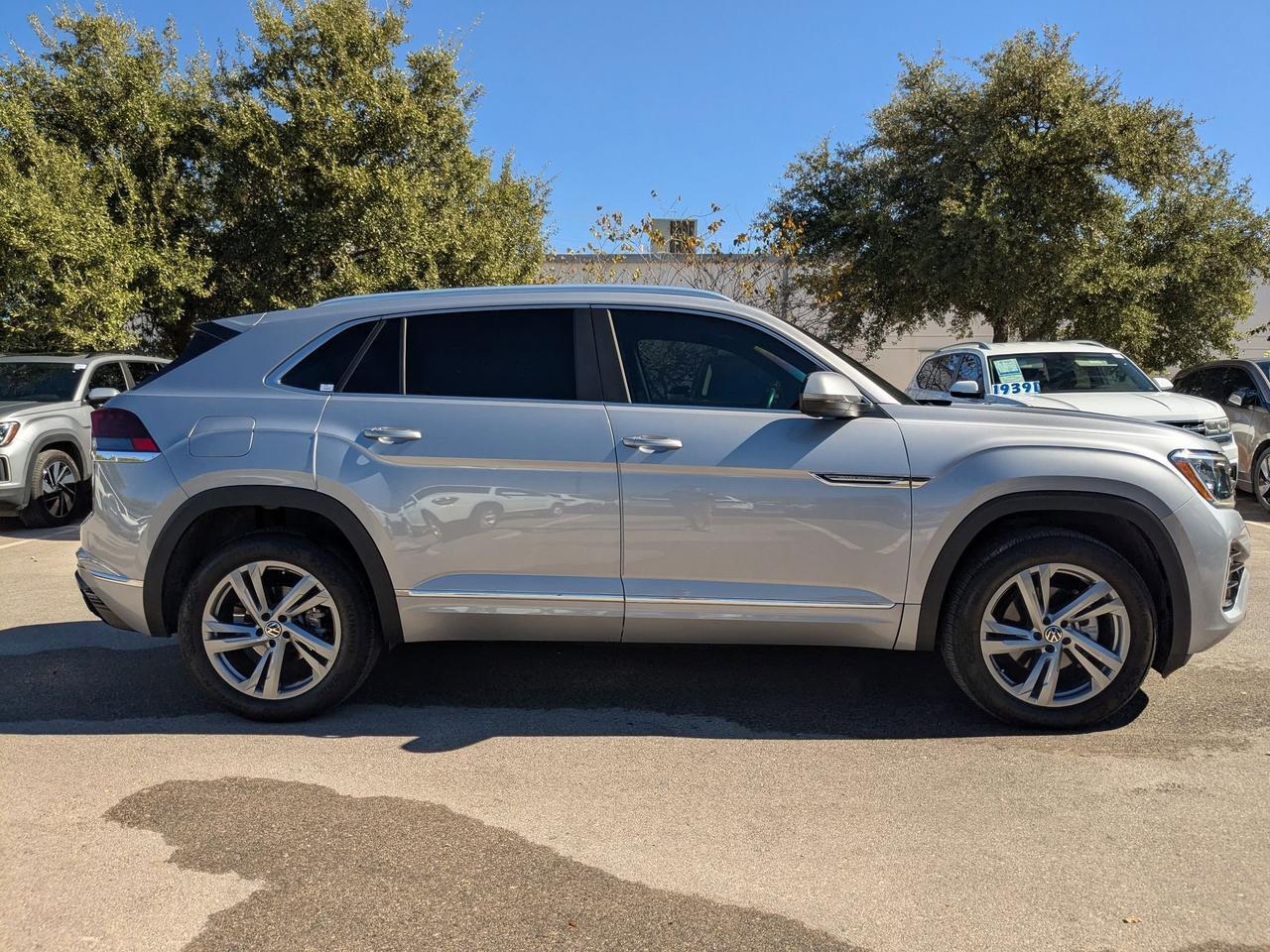 2024 Volkswagen Atlas Cross Sport 2.0T SEL R-Line San Antonio TX
