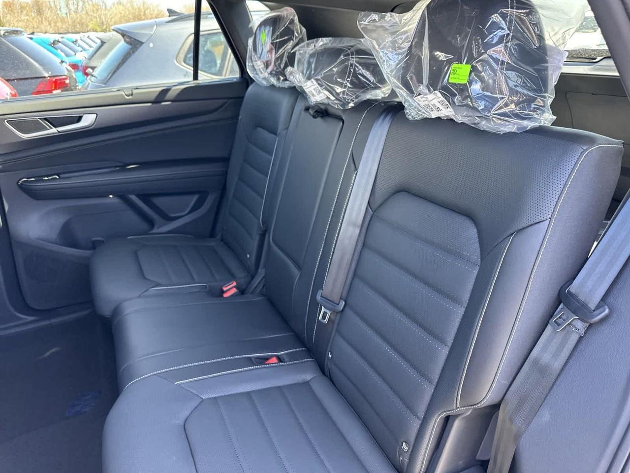 2024 Volkswagen Atlas Cross Sport 2.0T SEL R-Line Medford MA